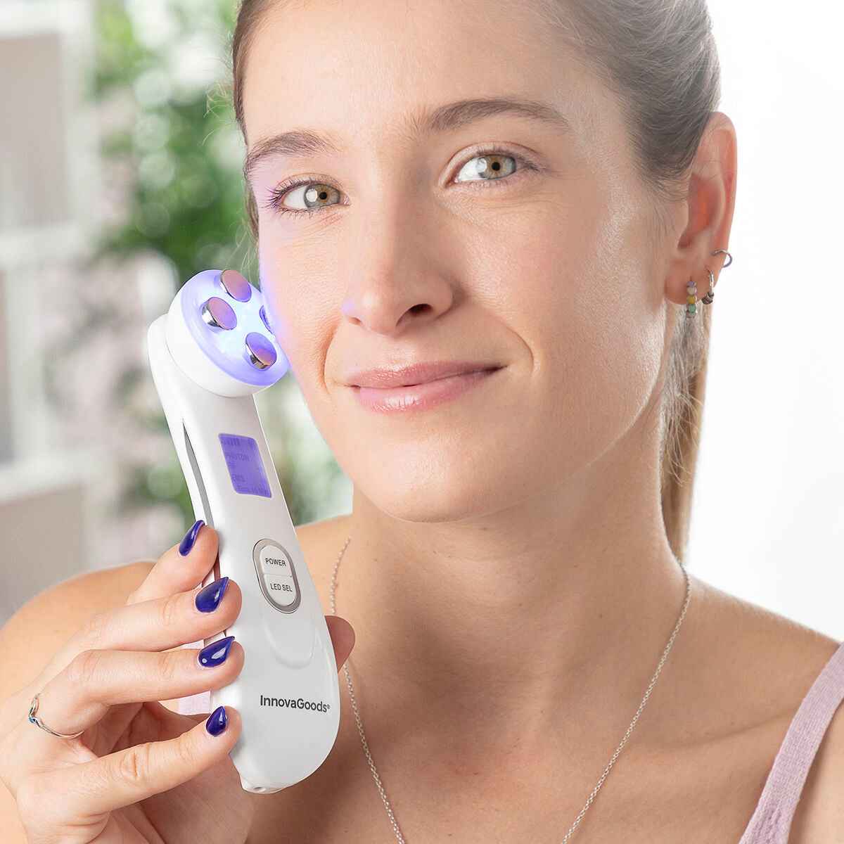 Facial Massager with Radiofrequency, Phototherapy and